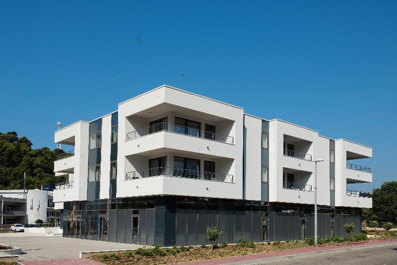Maistra Select Srebreno Premium Apartments Екстериор снимка